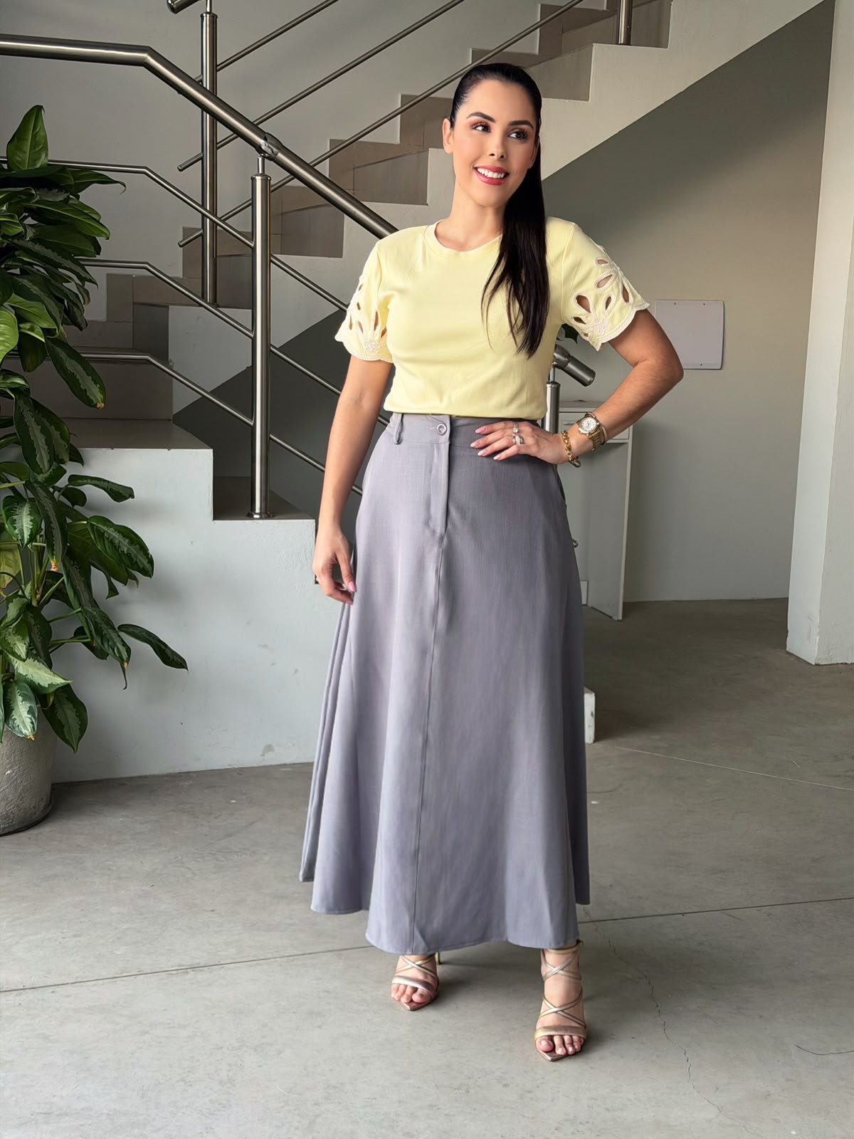 Blusa Miriã com Mangas Bordadas
